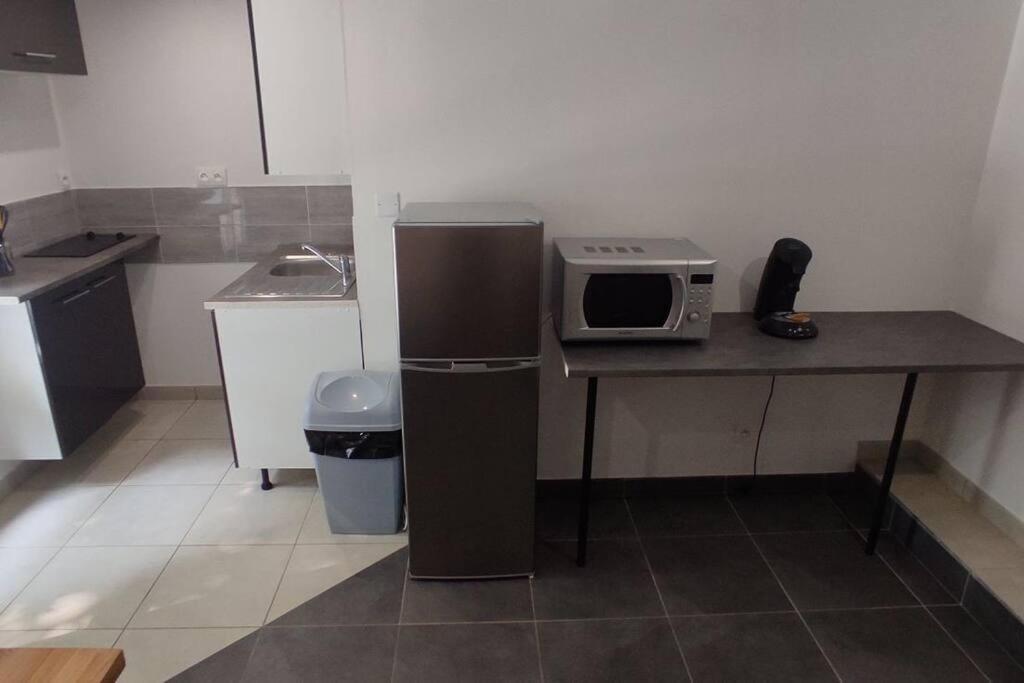 Appartement Hyper Centre Mayenne Zewnętrze zdjęcie
